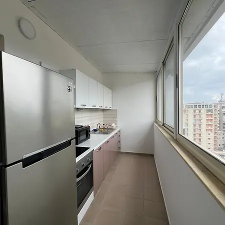 Elly 2 Apartment